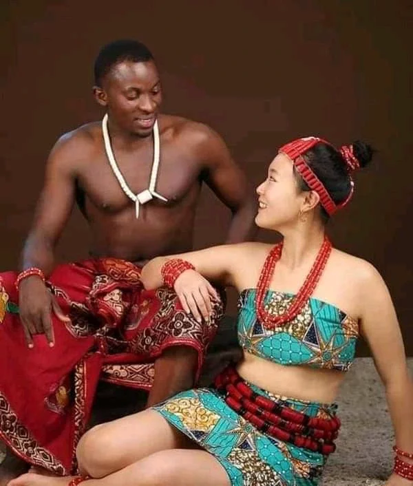 Lovely Traditional Wedding photos of a Korean woman and her African husband surfaces online