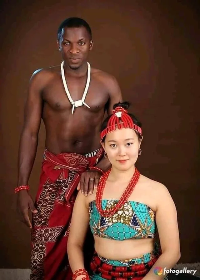 Lovely Traditional Wedding photos of a Korean woman and her African husband surfaces online
