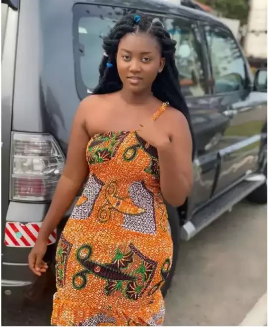 She does not show her body as others do, but Adele is one of the finest women on social media (photos)